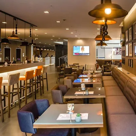 Отель Radisson Blu