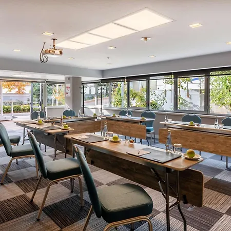 Отель Radisson Blu 4*