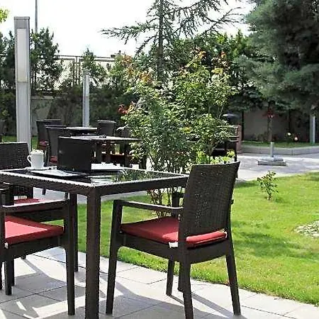 Отель Radisson Blu 4*