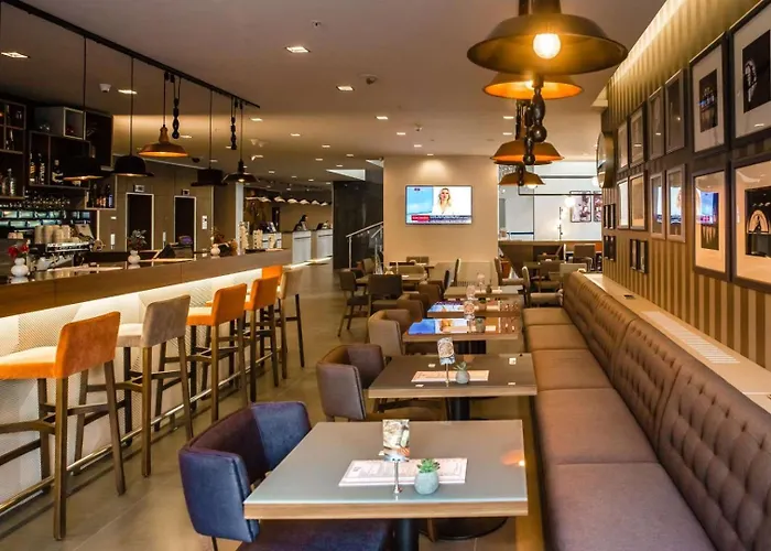 ホテル ラディソン ブルー