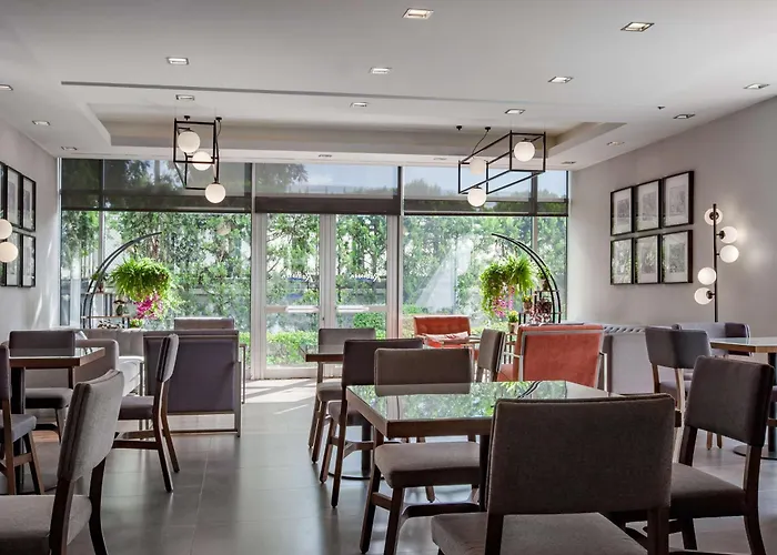 ホテル ラディソン ブルー