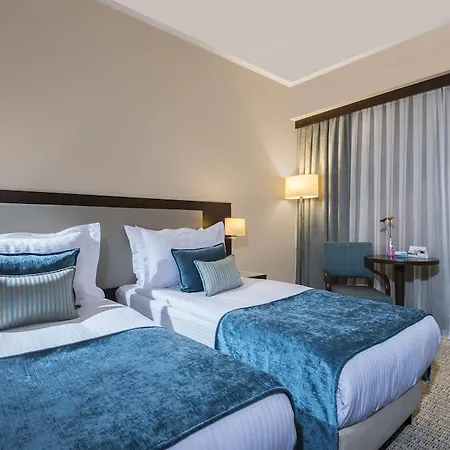 Radisson Blu Hotel 4*